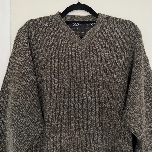 Vintage Other - VINTAGE v-neck knit grandpa sweater